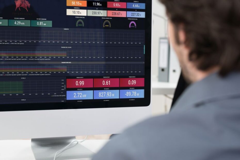 The compact unit for capturing water and energy data combines control technology, sensors, and networking components. It can be retrofitted into existing systems during ongoing operations—an essential building block for Frigosorno’s digital transformation.
